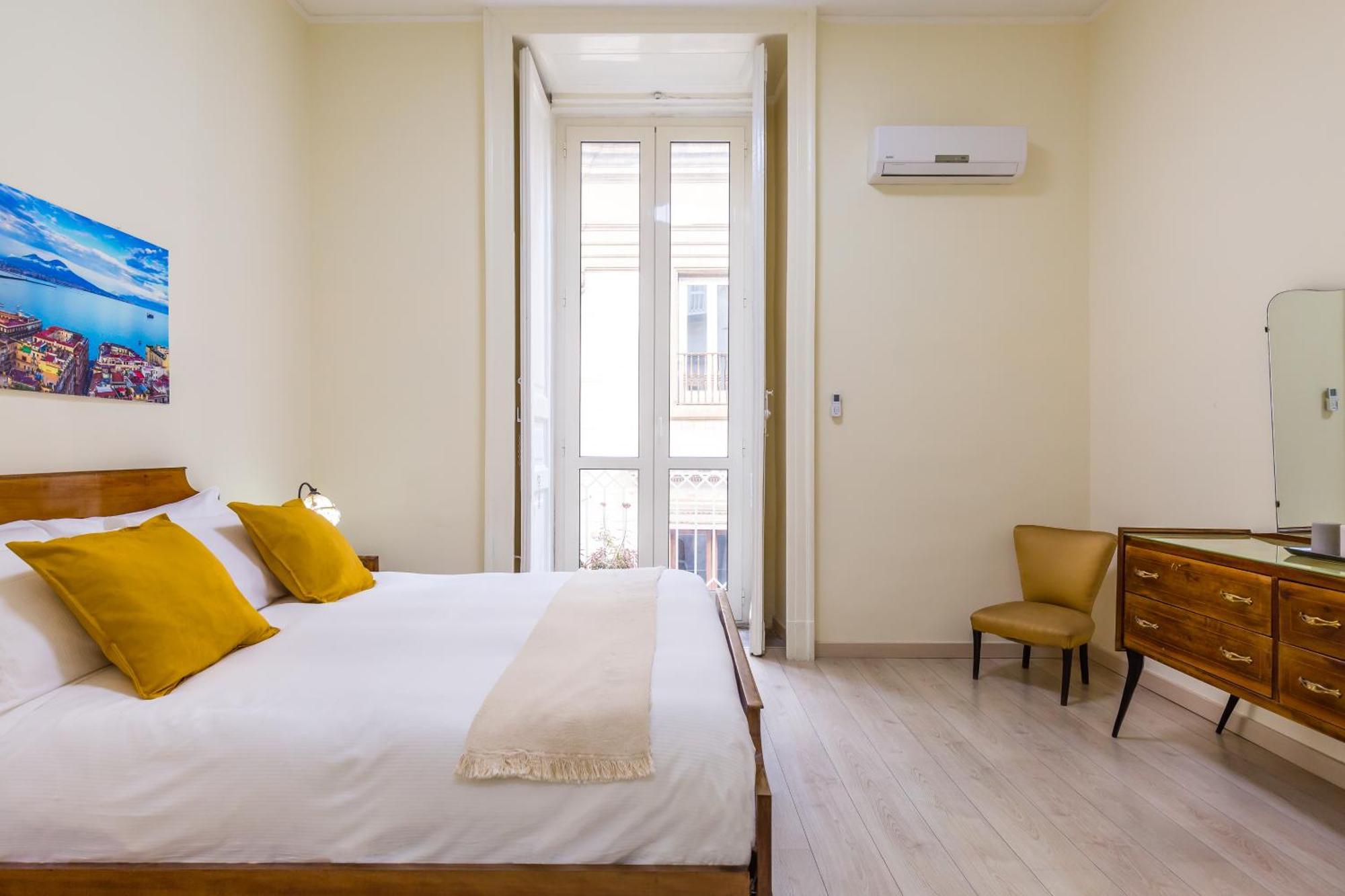 Apartament A Pochi Passi Da Piazza Del Gesu By Wonderful Italy Neapol Zewnętrze zdjęcie